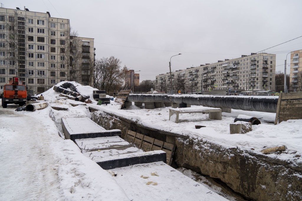 Снег в Калининском районе СПБ. Пр увеличивать беспр дел гостепр имный