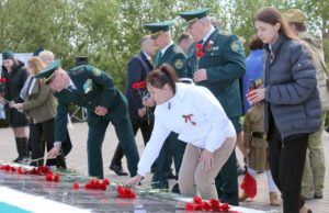 Калининградские таможенники возложили к мемориалам цветы
