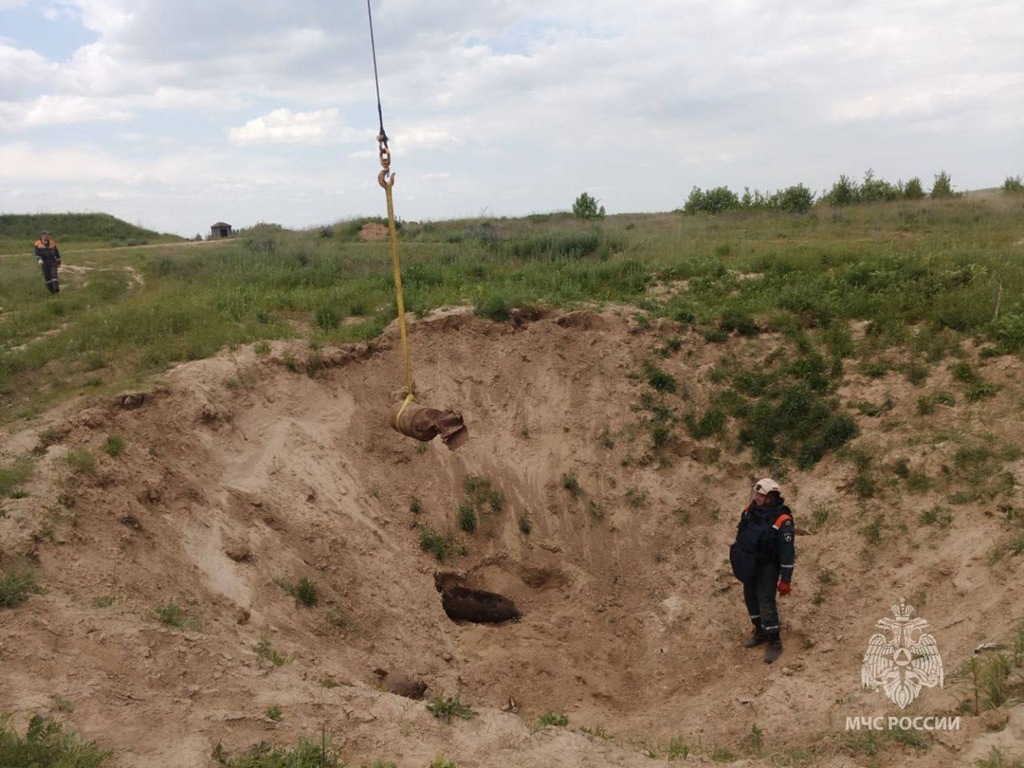 Сапёры ликвидировали 13 авиабомб и 22 взрывателя в Калининградской области