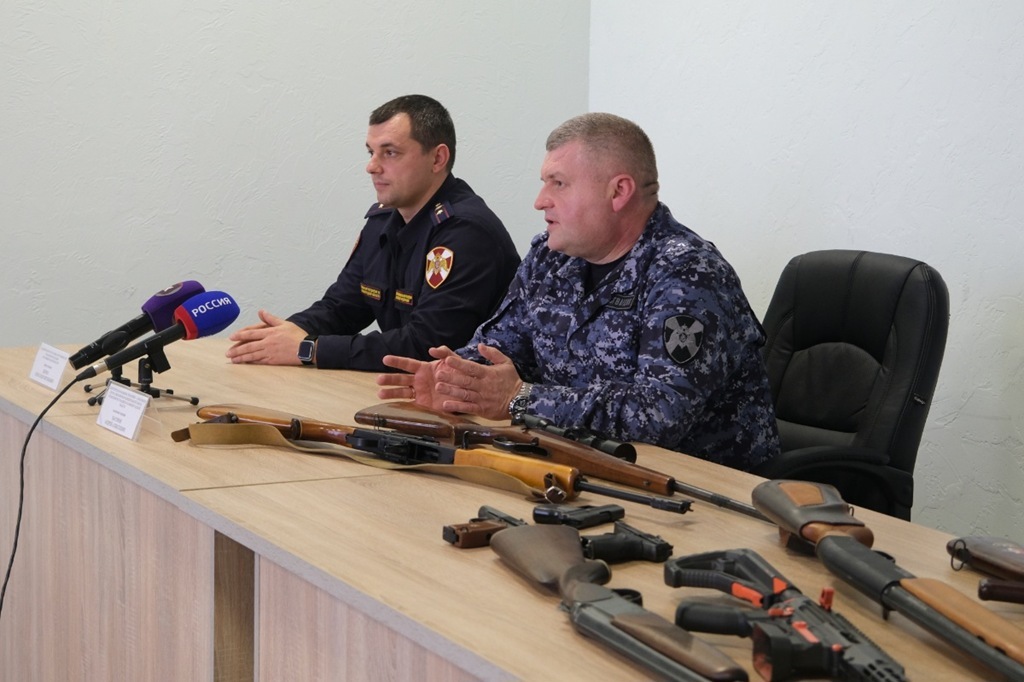 Росгвардия: калининградцы сдали 178 единиц оружия и отправили на СВО 600 стволов