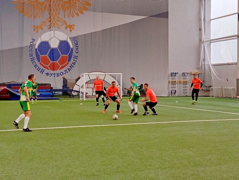 Таможня берет серебро в футбольном турнире