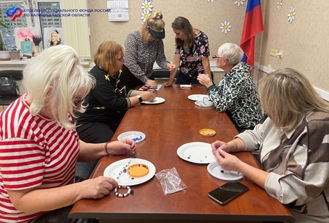 Калининградские пенсионеры посетили 300 мероприятий за месяц