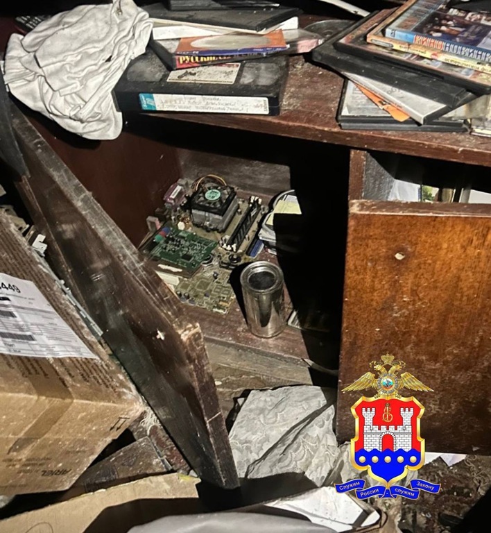 У калининградца изъяли банку с порохом