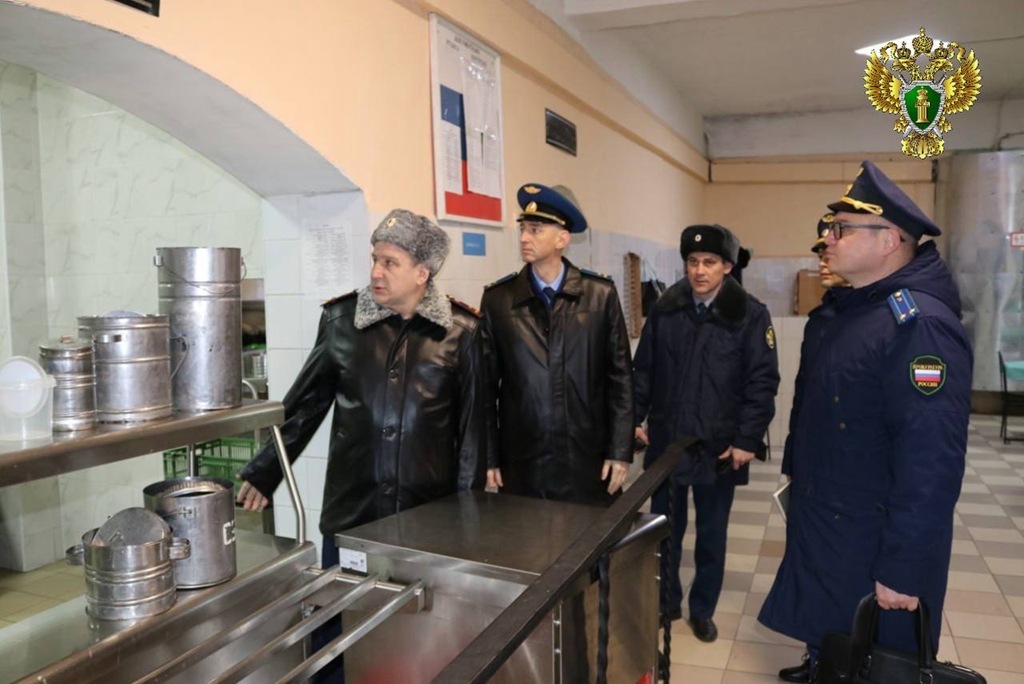 Зампрокурора области проверил условия содержания в колонии №9