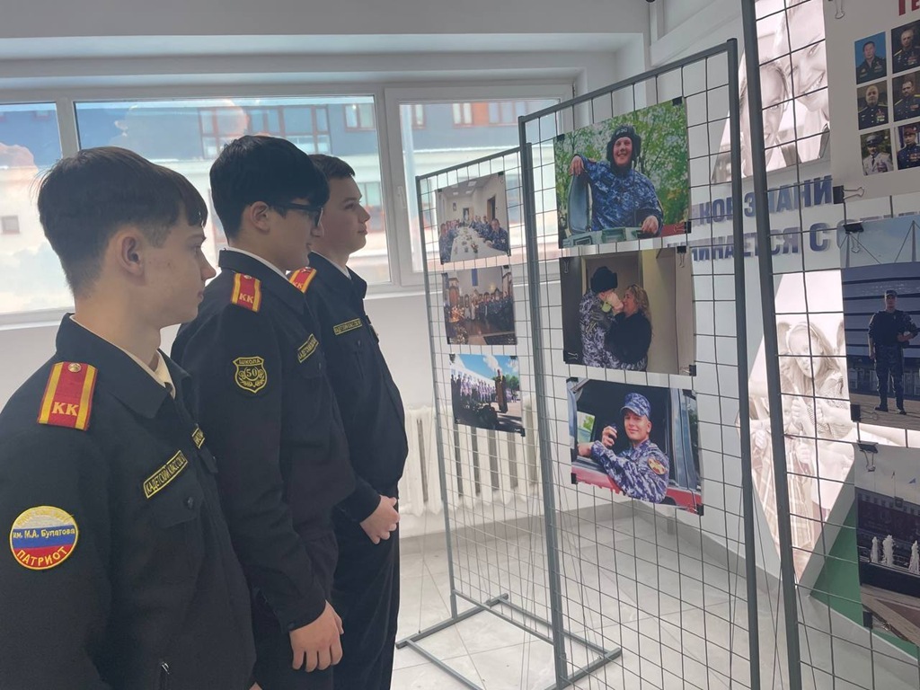 Росгвардия в объективе: в Калининграде открылась выставка к 10-летию ведомства