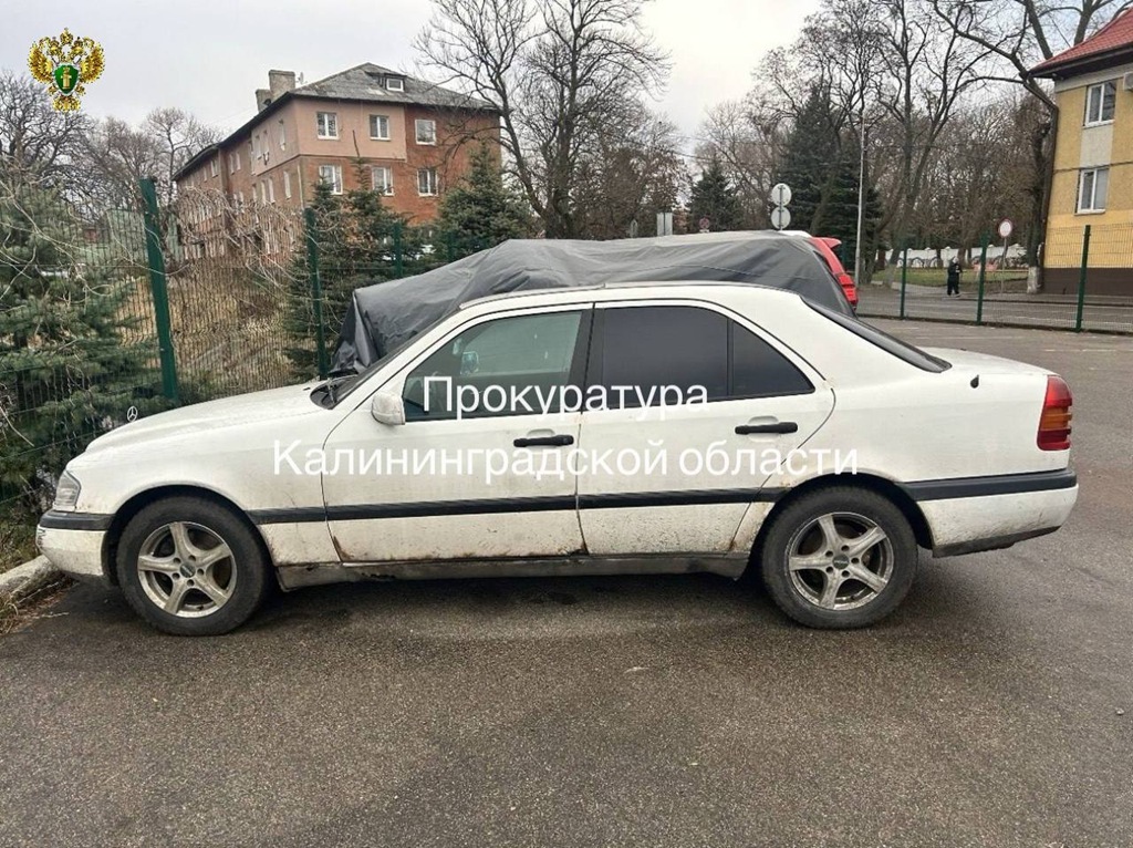 Рецидивистка из Балтийска лишилась Mercedes за пьяную езду